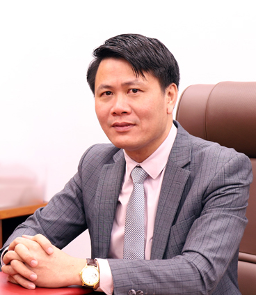 Phó Hiệu trưởng: TS. Nguyễn Văn Tuân
